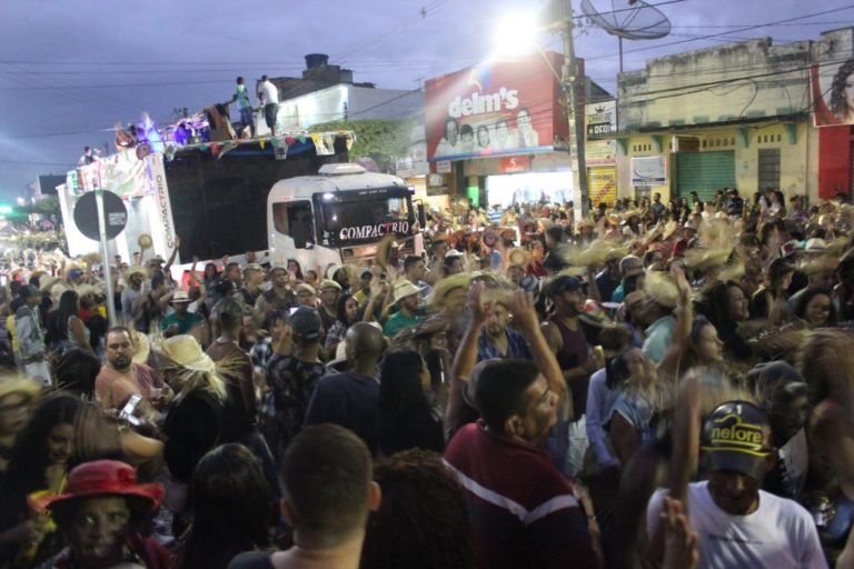 São João de Amargosa: Arrasta Pé Zona Rural atrai multidão no último dia de festa