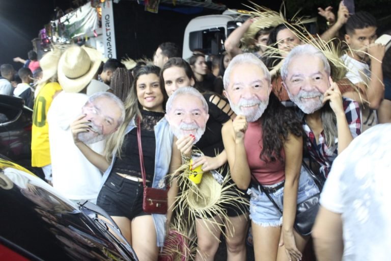 Amargosa: Arrasta Pé Zona Rural tem manifestações pró Lula