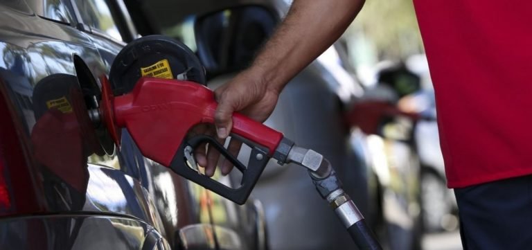 Preços da gasolina e do diesel terão redução a partir de hoje (01)