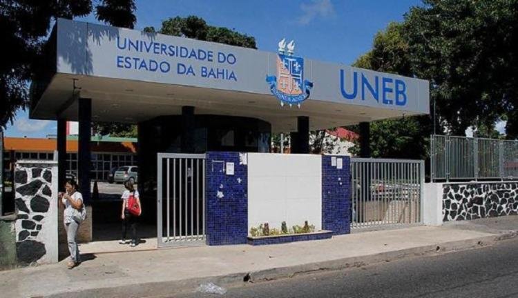 Greve dos professores da Universidade Estadual da Bahia chega ao fim