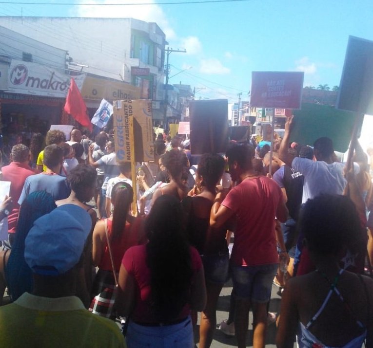 Amargosa: professores e estudantes param em adesão à greve geral