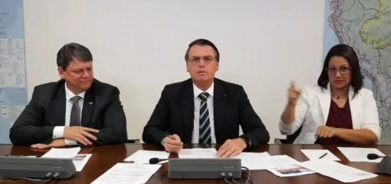 ‘Dinheiro é do povo, não meu, nem de Rui Costa’, diz Bolsonaro sobre aeroporto de Conquista