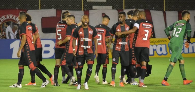 Vitória desencanta na Série B e vence Criciúma com dois gols de Anselmo Ramon