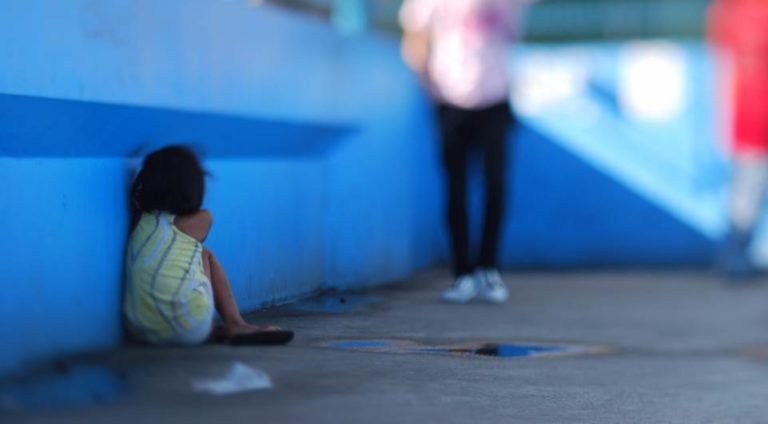 Criança de 10 anos é estuprada ao sair de casa para comprar pão; suspeito é detido