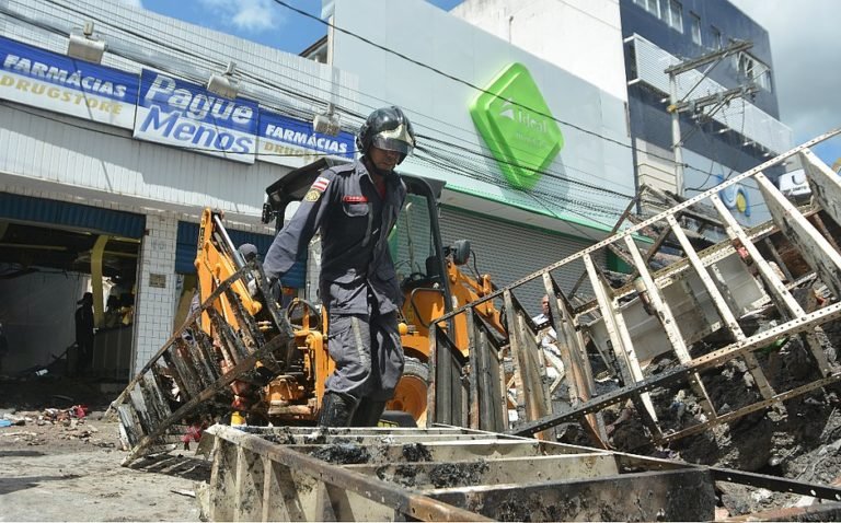 Pague Menos é condenada a pagar R$ 2 milhões por explosão de farmácia em Salvador