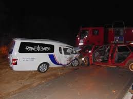 Batida entre dois veículos deixa feridos em rodovia do oeste da Bahia; FOTOS