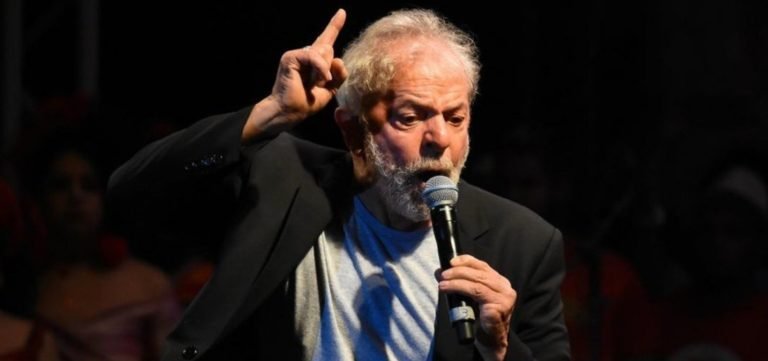 TRF-4 julga recurso que pode anular pena de Lula no caso do sítio de Atibaia