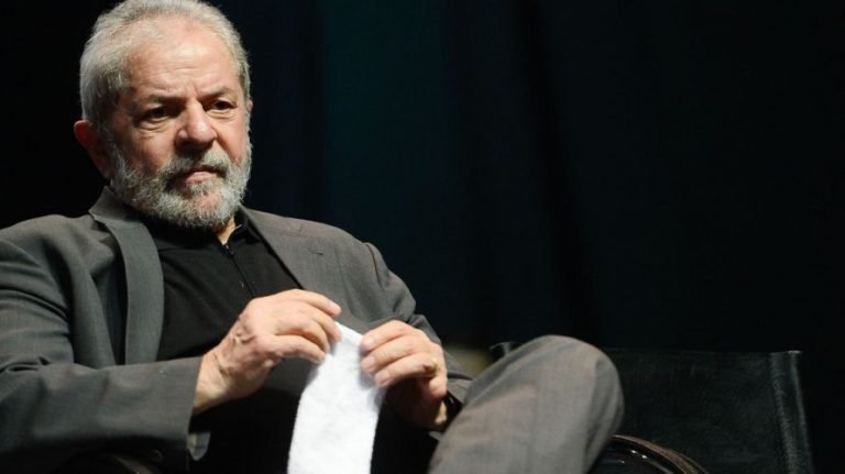Defesa de Lula quer acesso aos arquivos de propina da Odebrecht