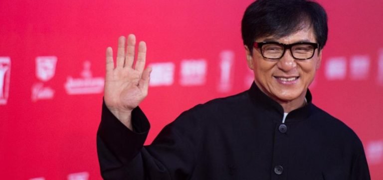 Jackie Chan oferece recompensa em dinheiro a quem encontrar cura para coronavírus