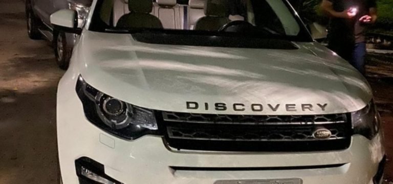 Carro do cantor Saulo Fernandes é recuperado após ser roubado em Salvador