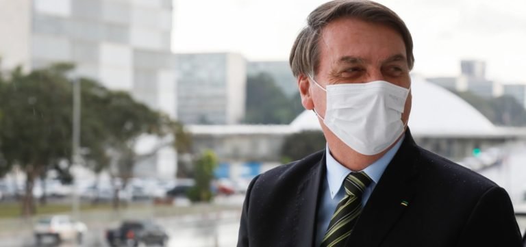 Bolsonaro ordenou atrasos de boletins de coronavírus para não passar na televisão