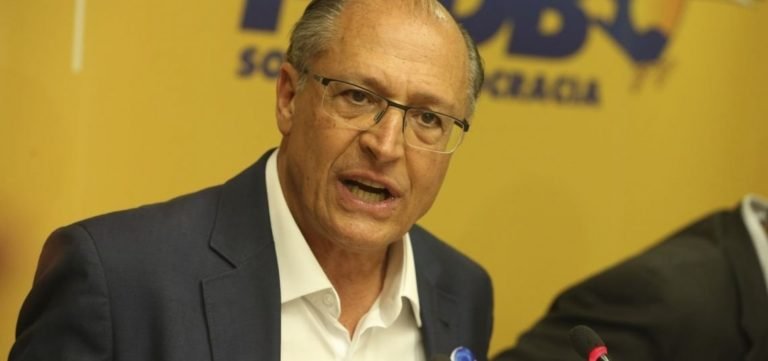 MP denuncia Alckmin por falsidade ideológica, corrupção passiva e lavagem de dinheiro