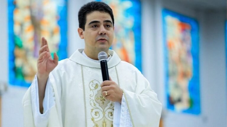 Tribunal de Justiça de Goiás arquiva denúncia contra o padre Robson