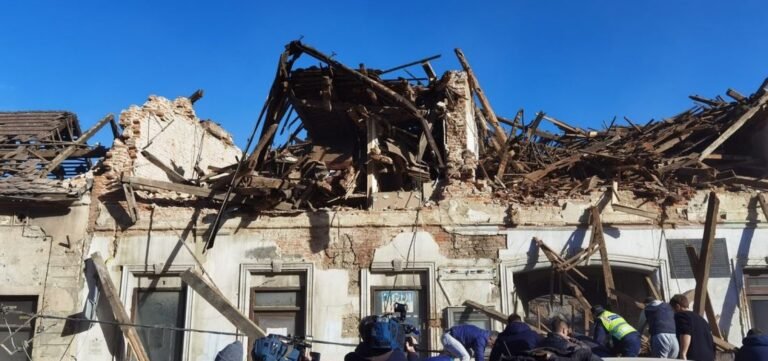 Terremoto de intensidade 6,4 na Croácia causa desabamento de prédios