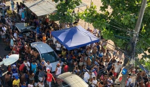 “Paredão” na Ribeira com cerca de 300 pessoas é encerrado pela PM