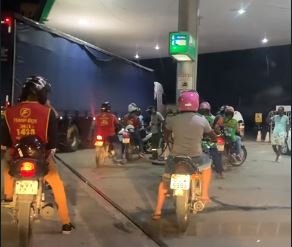 SAJ: Motoristas protestam contra valor alto do combustível