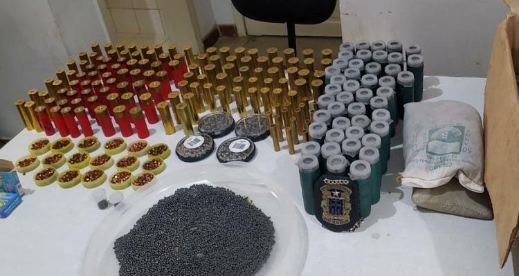 Dono de mercado em Jiquiriçá é preso com munições