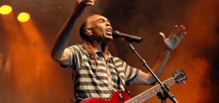 Gilberto Gil faz live junina neste domingo