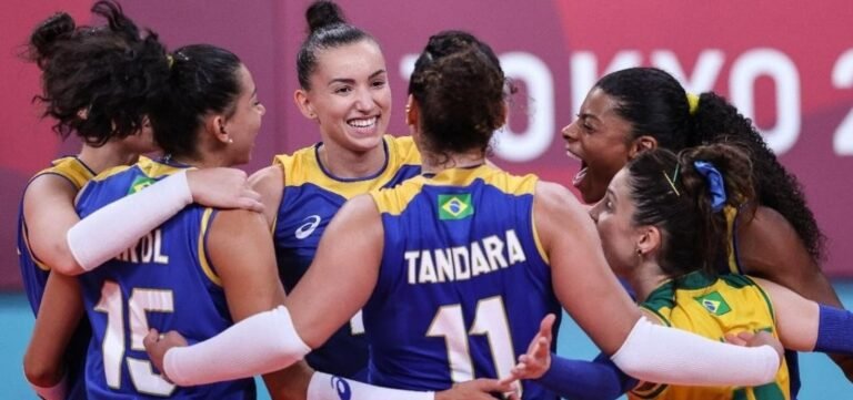 Brasil bate a Sérvia e mantém invencibilidade no vôlei feminino