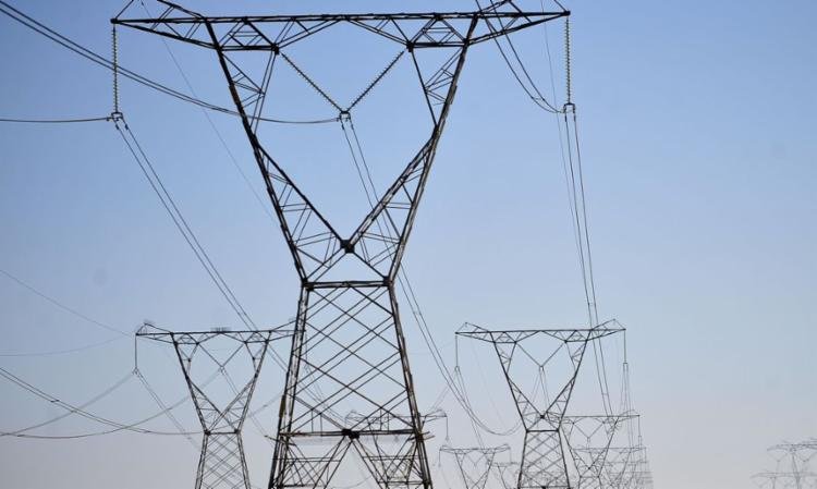 Ministério de Minas e Energia confirma falha no sistema elétrico mas não fala em prazo para reestabelecer enegia