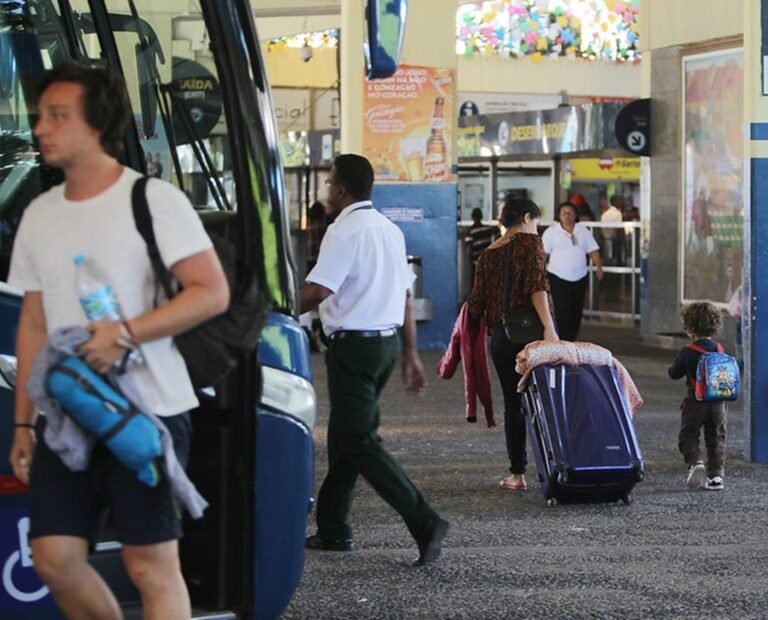 Comprovante de vacinação vai ser exigido para uso do transporte intermunicipal na Bahia