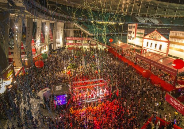 Bruno Reis não descarta realizar o Carnaval 2022 em ambiente fechado