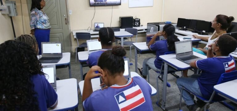 Redes estadual e municipal confirmam volta às aulas 100% presenciais em fevereiro