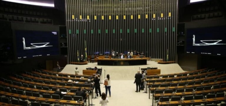 Câmara deve retomar trabalhos presenciais após Semana Santa