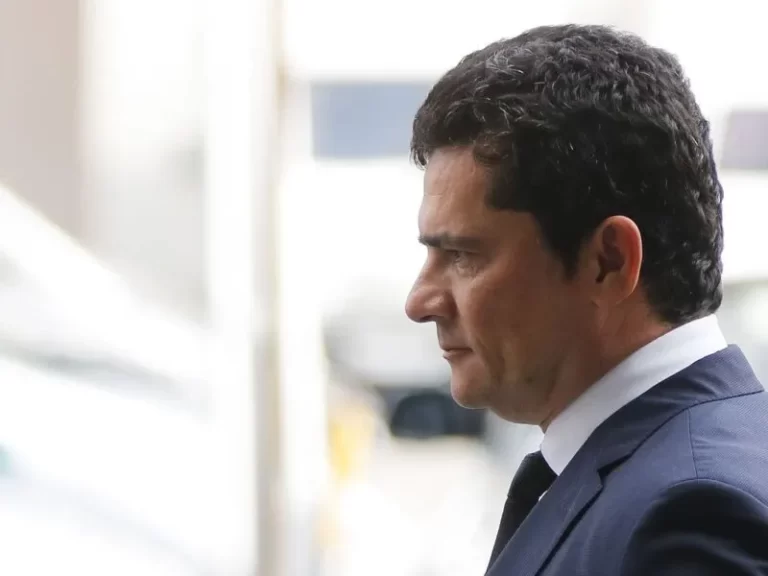 Moro vira réu em ação do PT que propõe ressarcimento ao erário