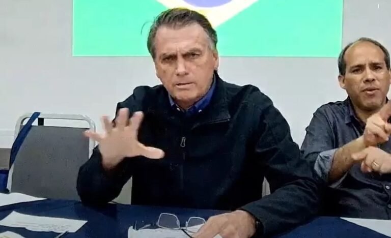 Bolsonaro diz que exagerou sobre ‘botar a cara no fogo’ por Milton