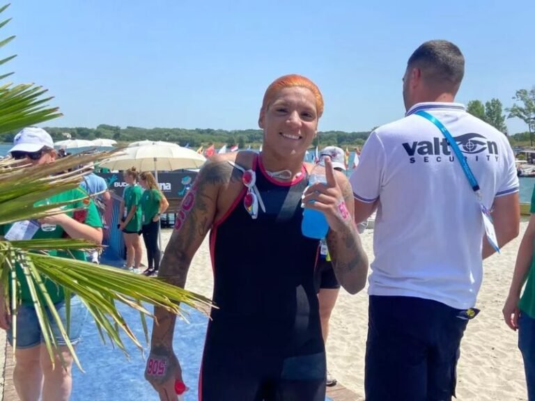 Baiana Ana Marcela Cunha conquista pentacampeonato na prova de 25km