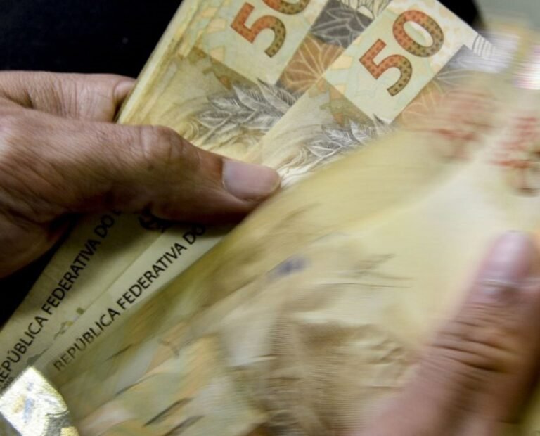 Auxílio Brasil de R$ 600 começa a ser pago nesta terça-feira; saiba quem recebe