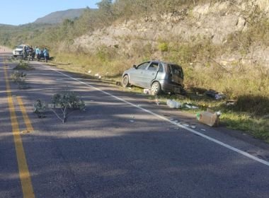 Três em moto morrem em colisão com carro entre Ituaçu e Barra da Estiva