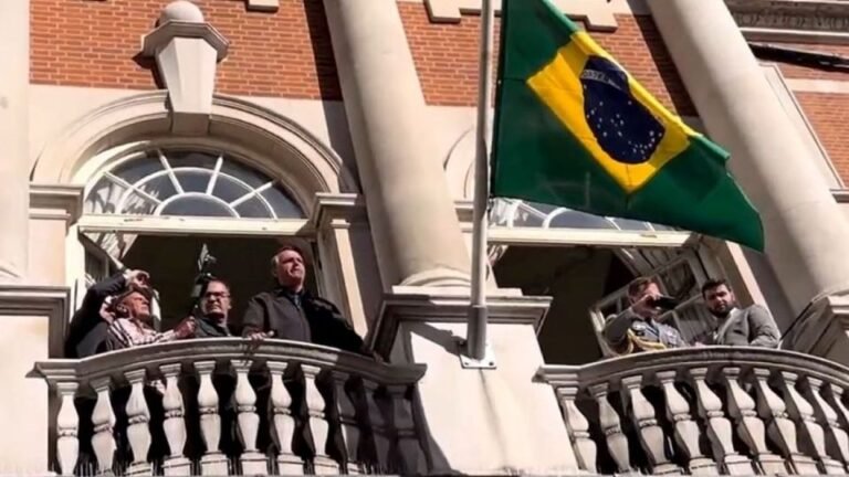 PT aciona TSE por discurso eleitoral de Bolsonaro em Londres