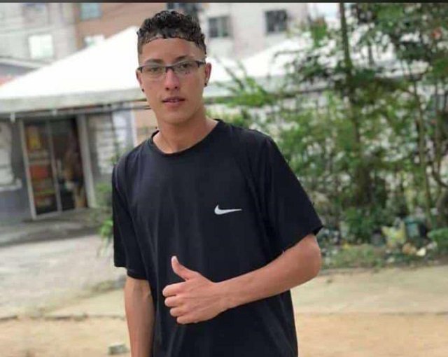 Jovem é assassinado enquanto cortava cabelo em Feira de Santana