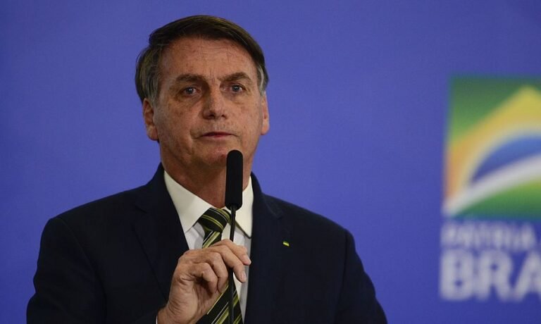 Bolsonaro diz que se não vencer no 1º de turno significa ‘algo de anormal’ no TSE