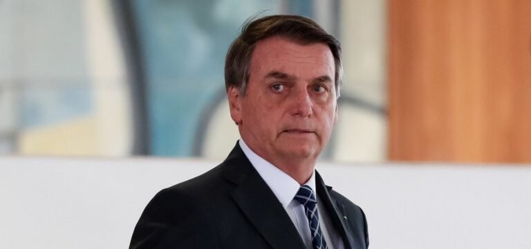Hospital em Orlando nega que Bolsonaro esteja internado, diz jornal