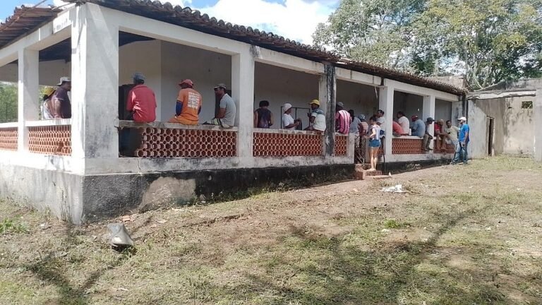 Famílias do MST ocupam fazenda e denunciam ameaças na Bahia