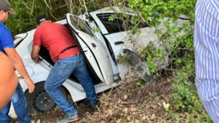 Cantora de forró sofre acidente de carro na Bahia