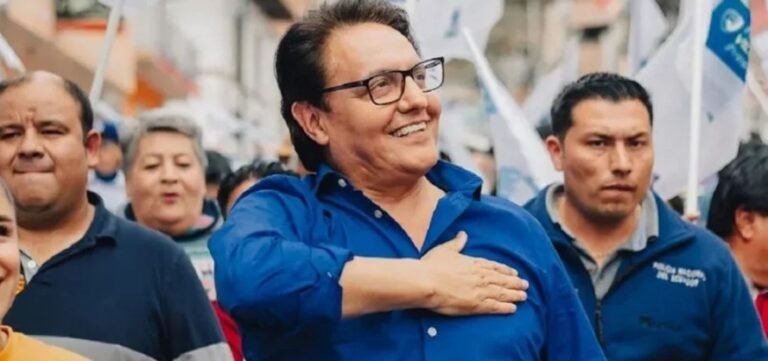 Candidato à presidência do Equador, Fernando Villavicencio é assassinado em ato de campanha; seis suspeitos são presos
