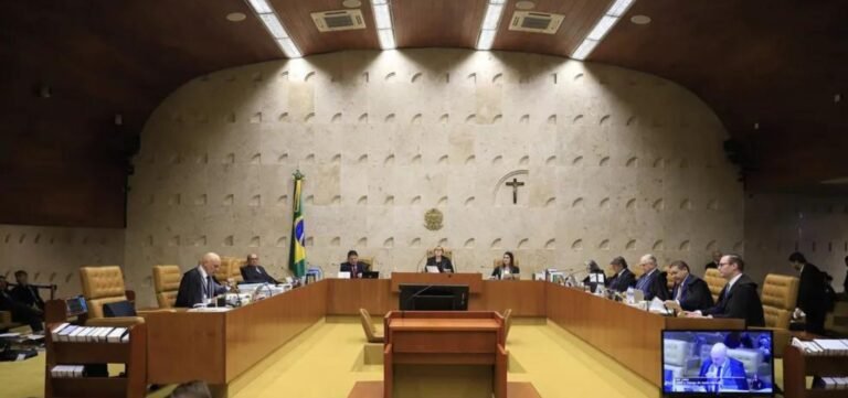 Alexandre de Moraes vota para condenar mais oito réus pelos atos golpistas do 8 de janeiro