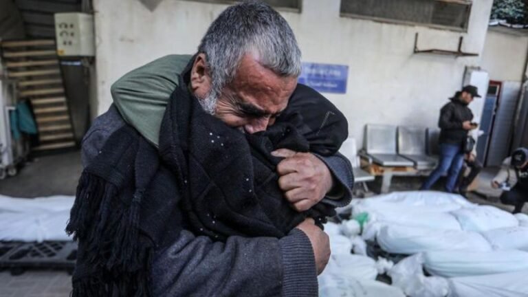 ‘Humanidade está falhando com os civis de Gaza’, diz Itamaraty em nota após centenas de palestinos mortos em ataque