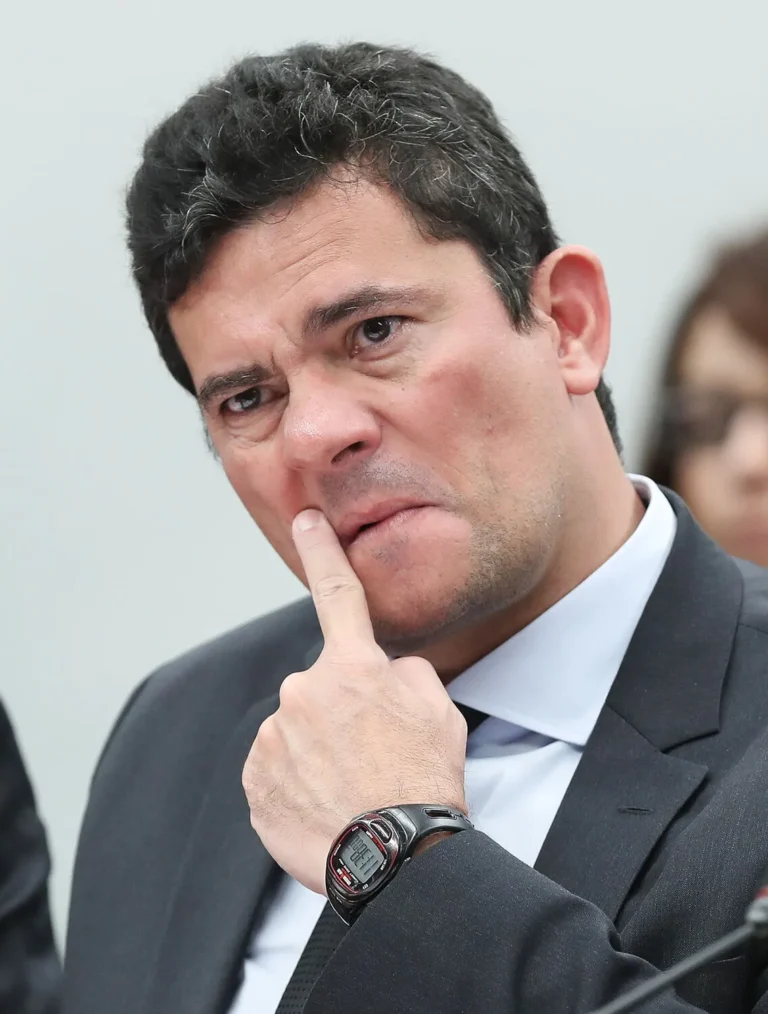 Partidos recorrem e entram com recursos pela cassação de Moro