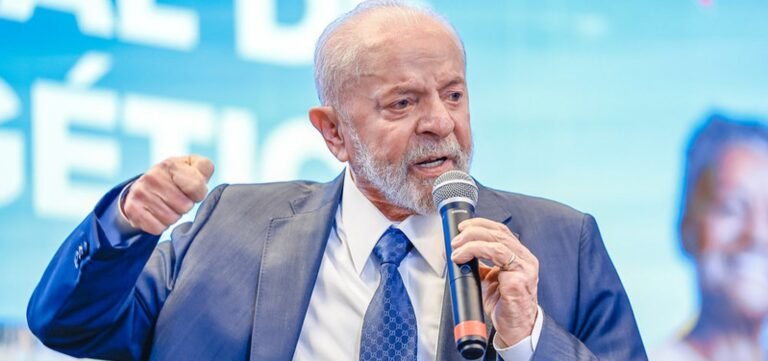 Governo Lula prepara nova lei para regulamentar direito de greve no setor público